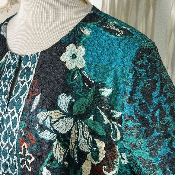 Chico’s Travelers Collection Mixed Print Crushed Jacket With Hook Closure Size L - Picture 3 of 16